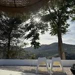 Vista Colinas فيلة